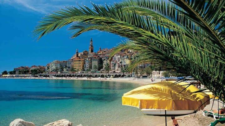 "Dans Les Toits De La Ville" Plein Centre Et Mer Menton Exterior foto